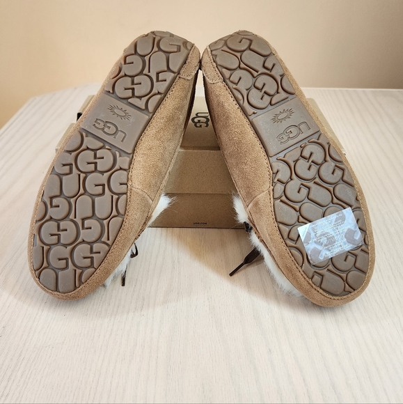 UGG Ansley Shaine moccasin slipper size 10 - Picture 7 of 7